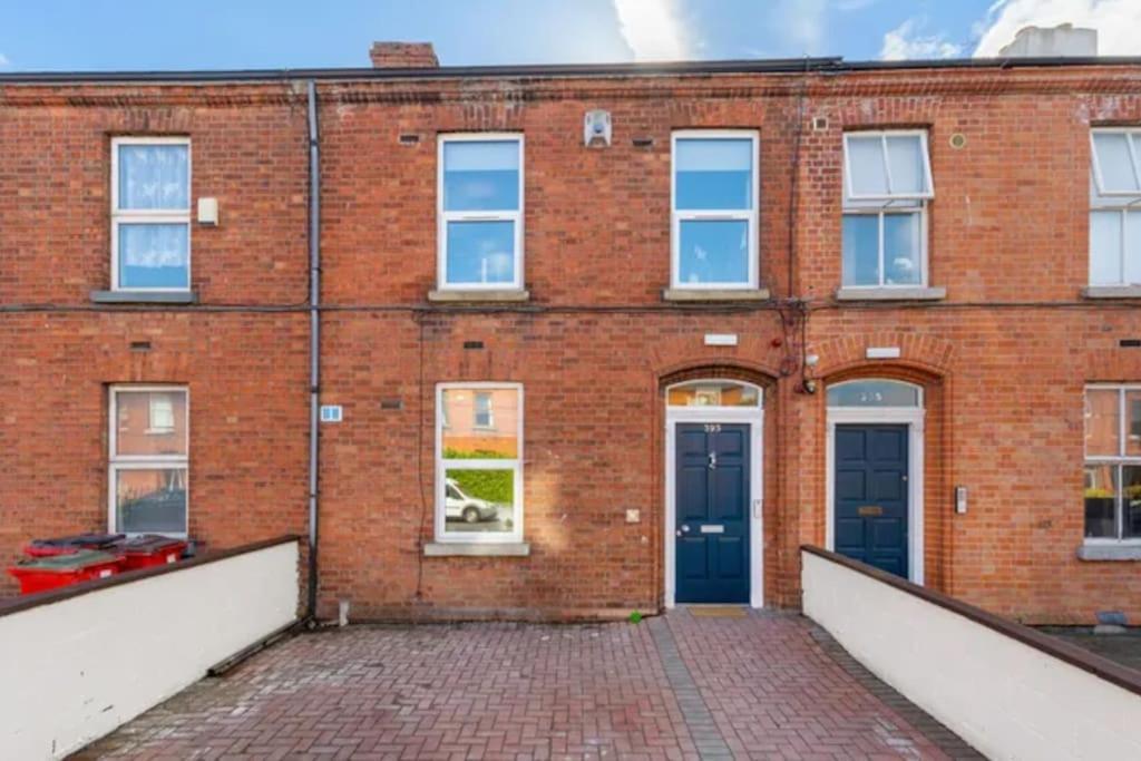 Private Cosy Studio - A1 Location Apartamento Dublin Exterior foto