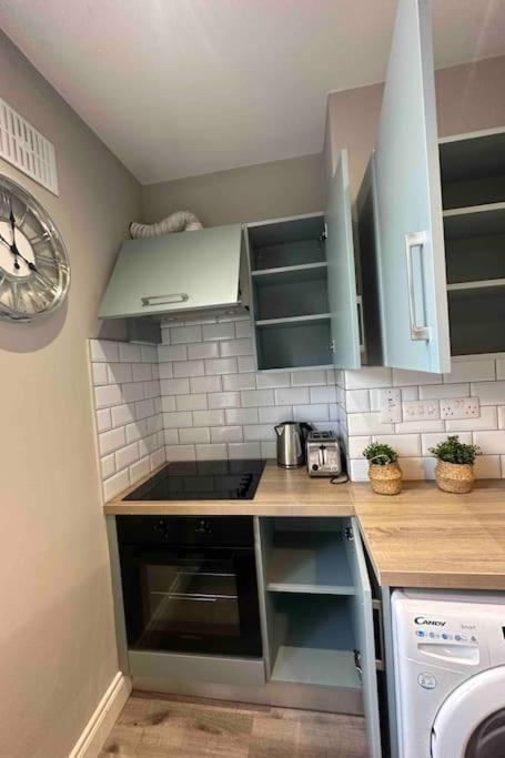 Private Cosy Studio - A1 Location Apartamento Dublin Exterior foto